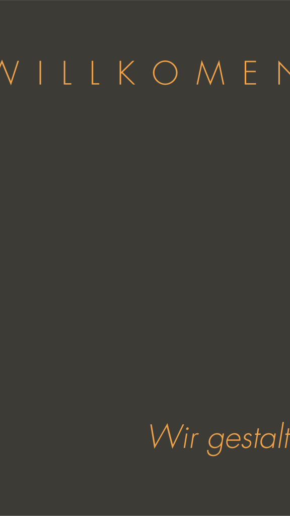 Dunkelbraunes Pferd galoppiert über eine grüne Wiese bei Sonnenuntergang, daneben das Pferdearena-Logo mit dem Schriftzug ‚Willkommen in der Welt der Pferde – Wir gestalten eine neue Website – bleiben Sie gespannt.‘ Reitzentrum Pferdearena Schweiz.